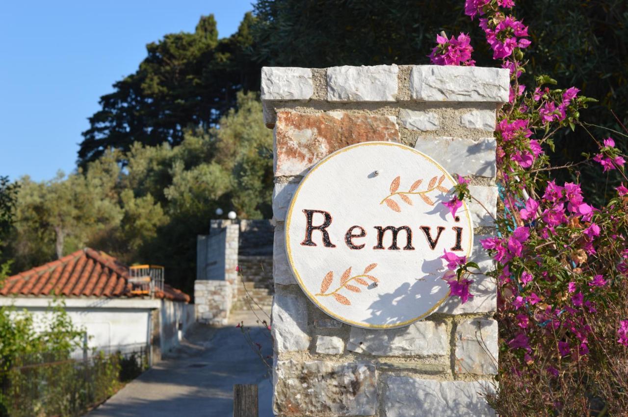Remvi Apartments سكوبيلوس تاون المظهر الخارجي الصورة